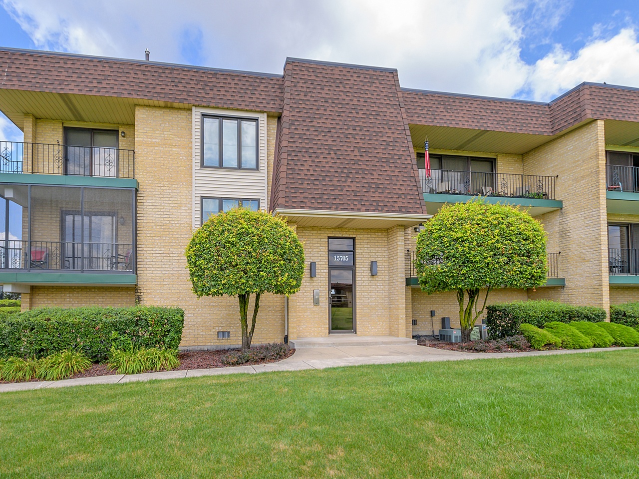 15705 S Sunset Ridge Ct Unit 1S, Orland Park, IL 60462 | Redfin