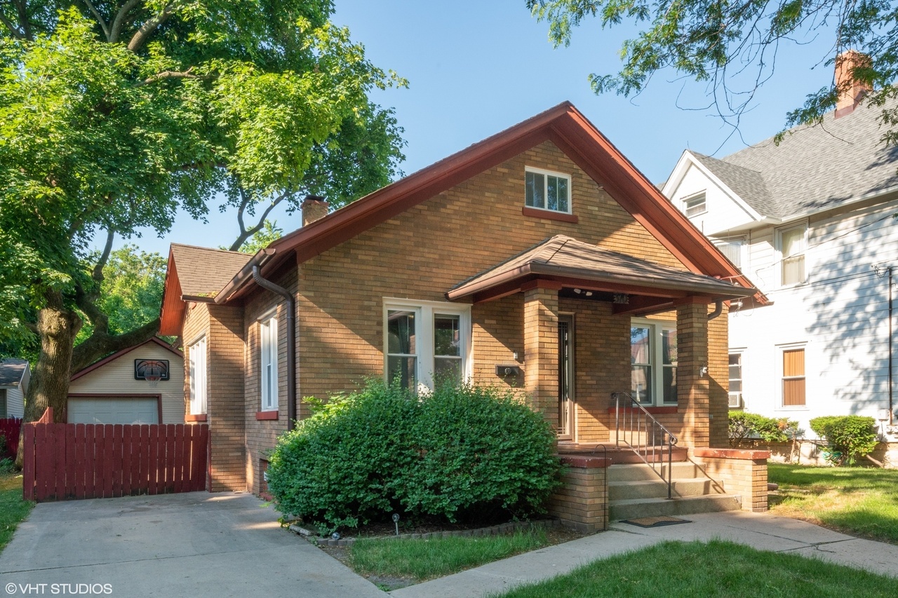 370 Spruce St, Aurora, IL 60506 MLS 10741659 Redfin