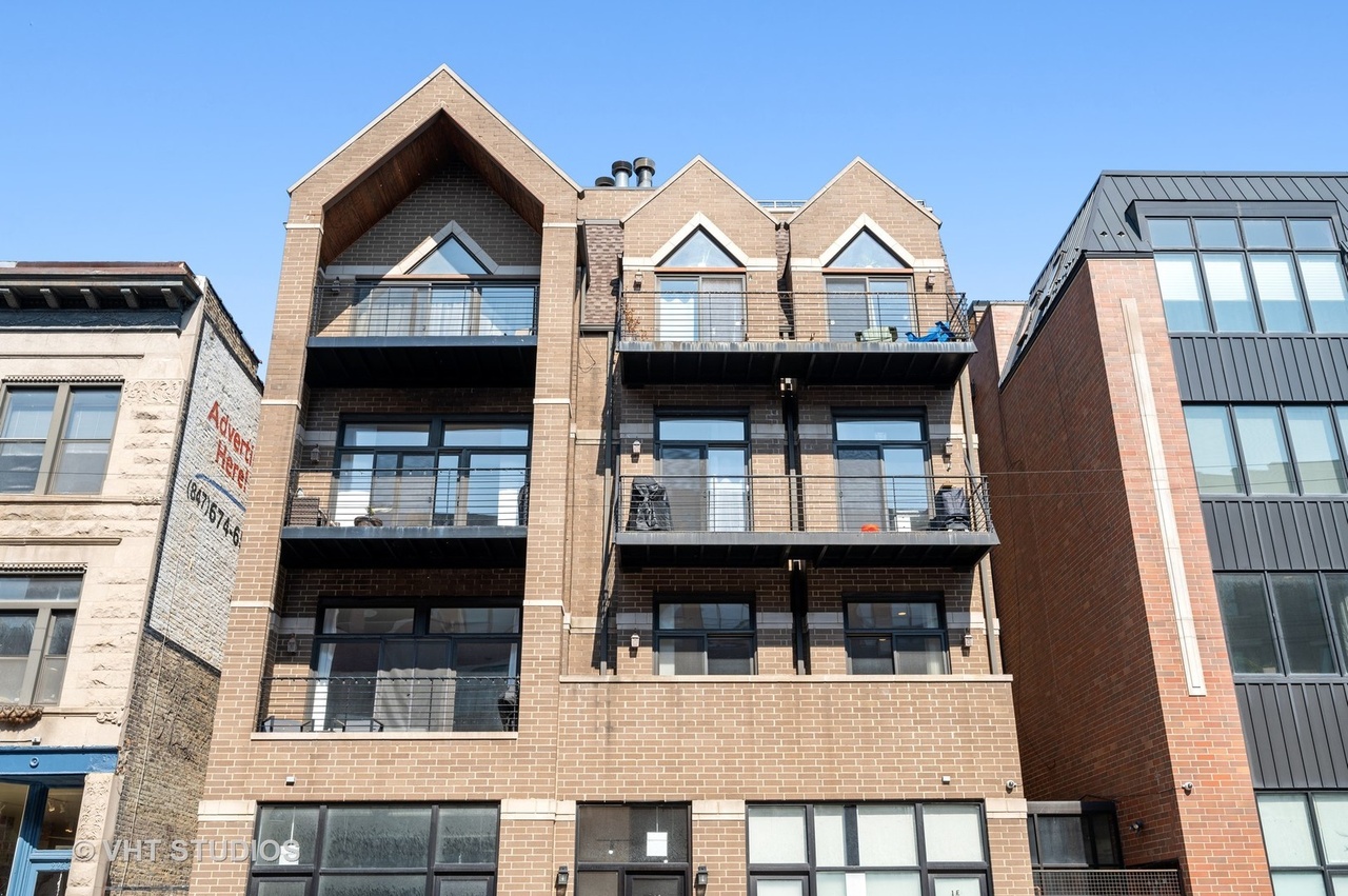 2240 W North Ave Unit 3W, Chicago, IL 60647 | MLS# 11374659 | Redfin