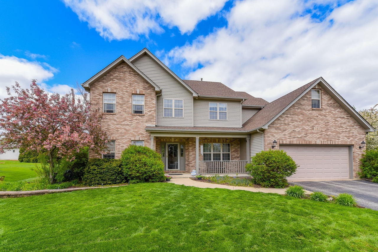 781 Evergreen Ln, Sugar Grove, IL 60554 | Redfin