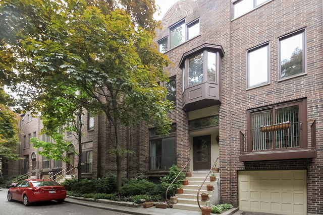 229 w concord ln chicago il 60614