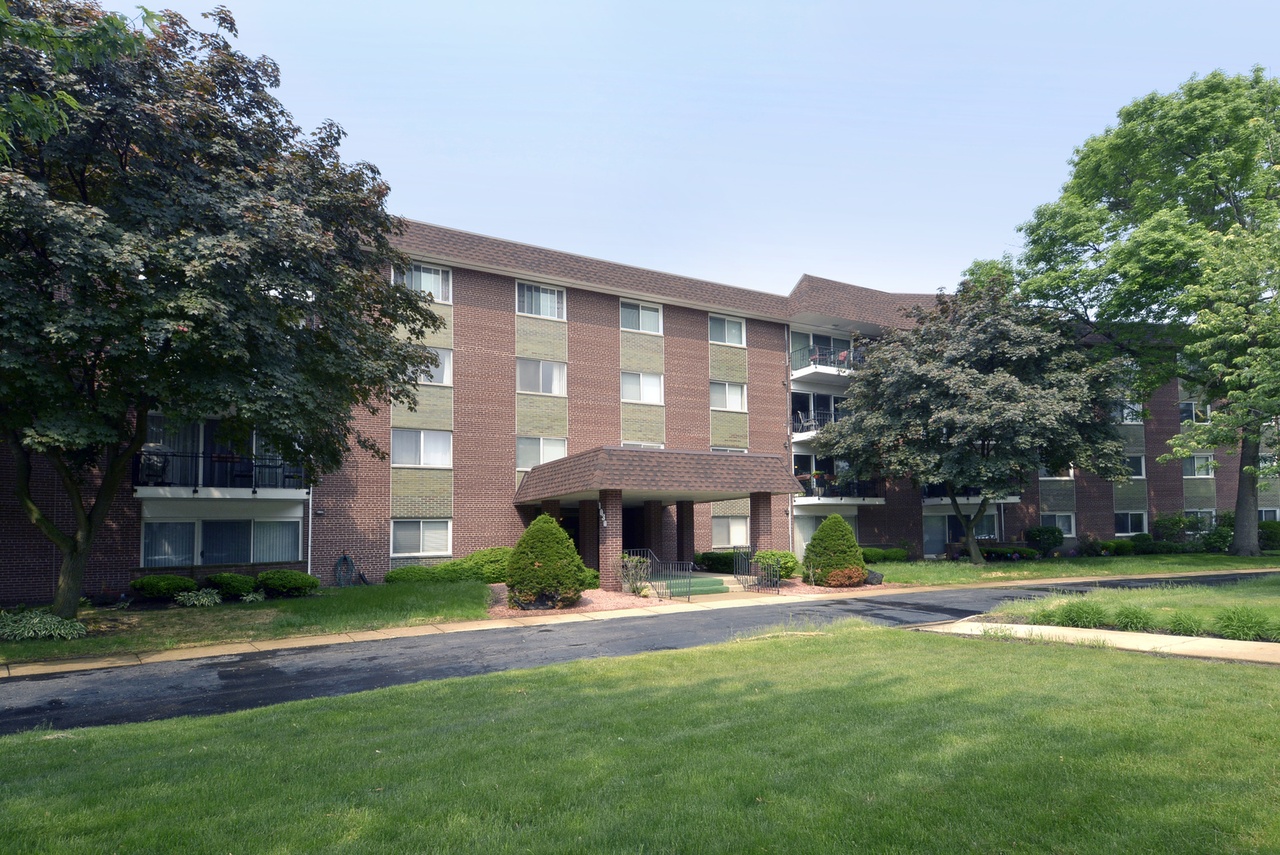 1030 S Fernandez Ave Unit 4D, Arlington Heights, IL 60005 | MLS ...