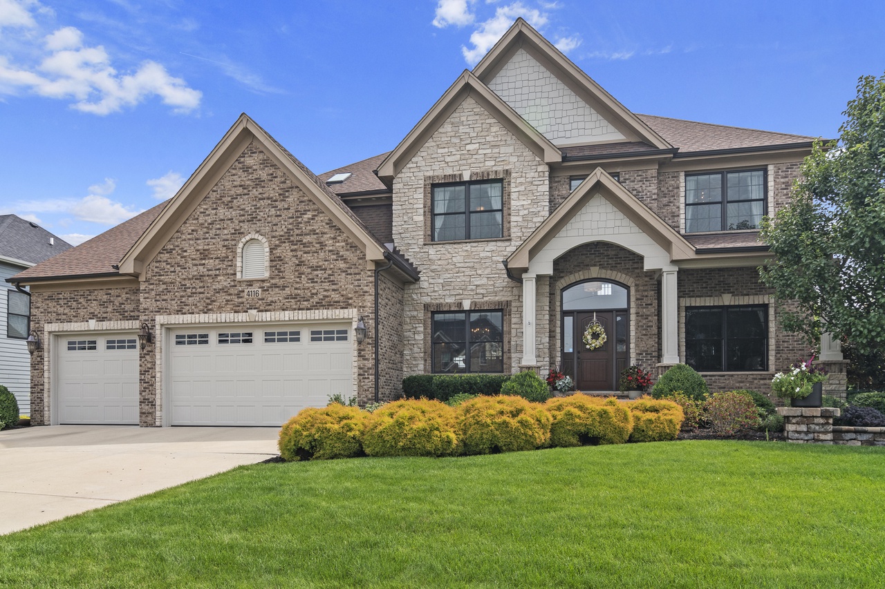 4116 Chinaberry Ln, Naperville, IL 60564 | MLS# 11174699 | Redfin