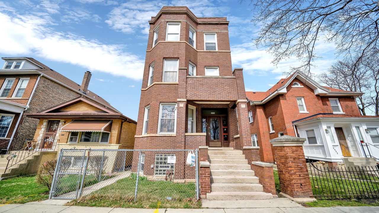 2436 W 54th St Chicago Il Mls Redfin