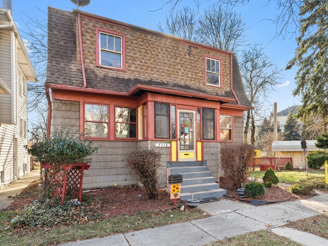 Small Yet Mighty: 5 Tiny Homes That Are Surprisingly Big in