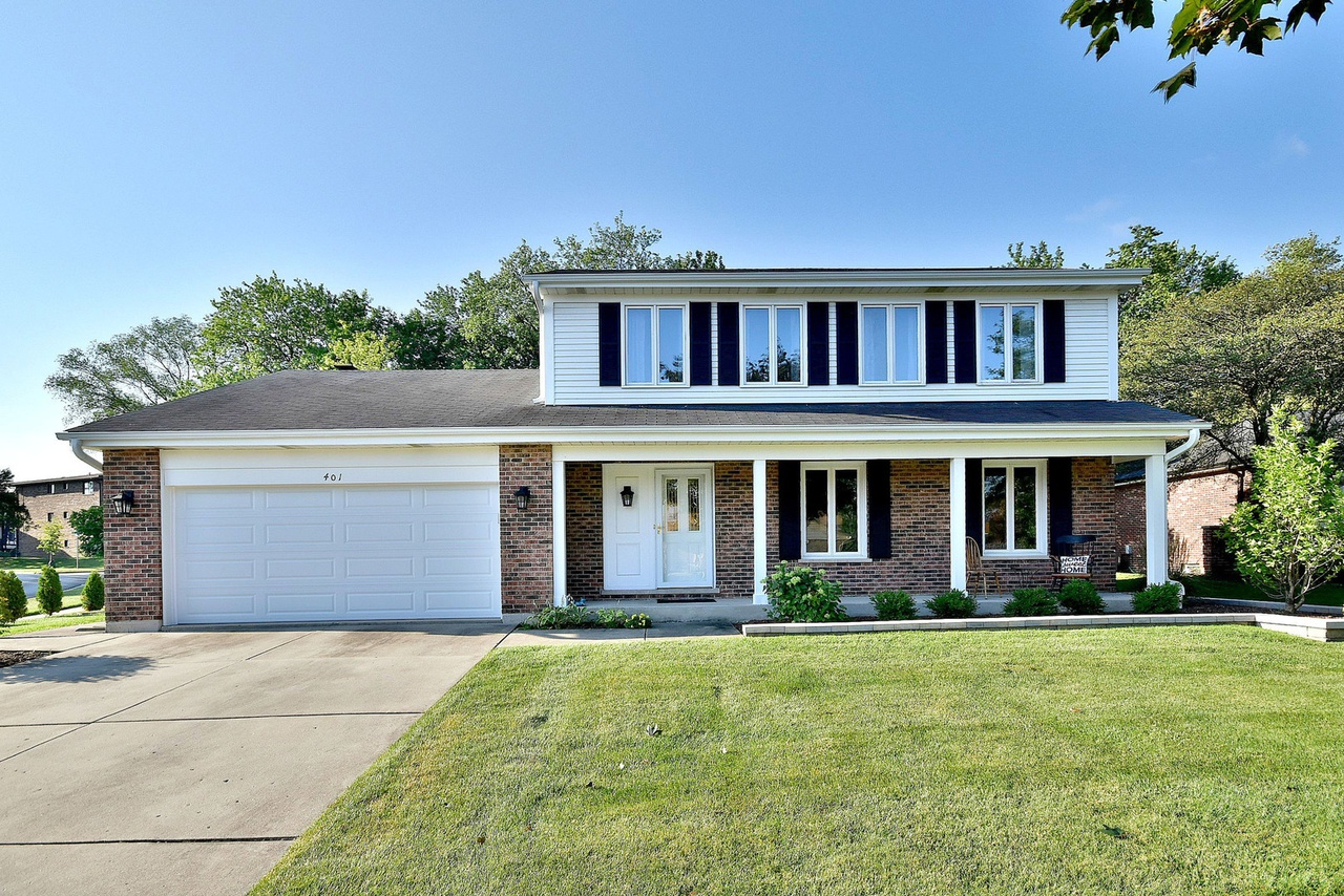 401 Whipple Ln, WESTMONT, IL 60559 | MLS# 09738758 | Redfin