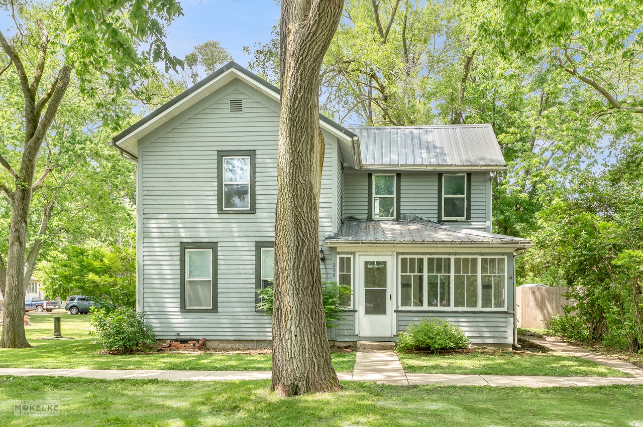 210 W Sycamore St, Millington, IL 60537 MLS 11614764 Redfin