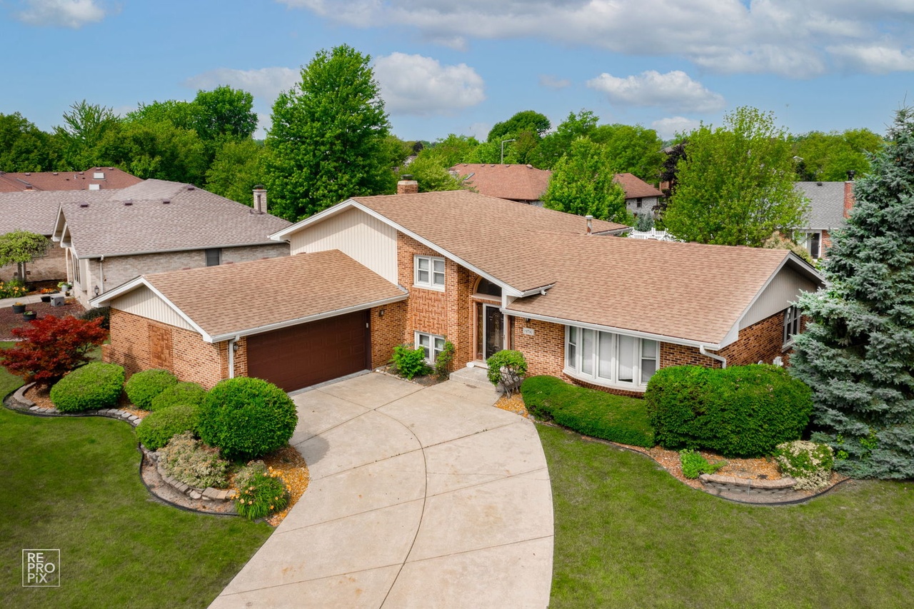 19716 Scarth Ln, Mokena, IL 60448 | Redfin
