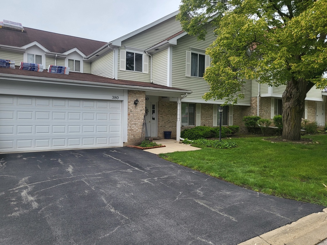 380 Springlake Ln Unit A, Aurora, IL 60504 | MLS# 12054771 | Redfin