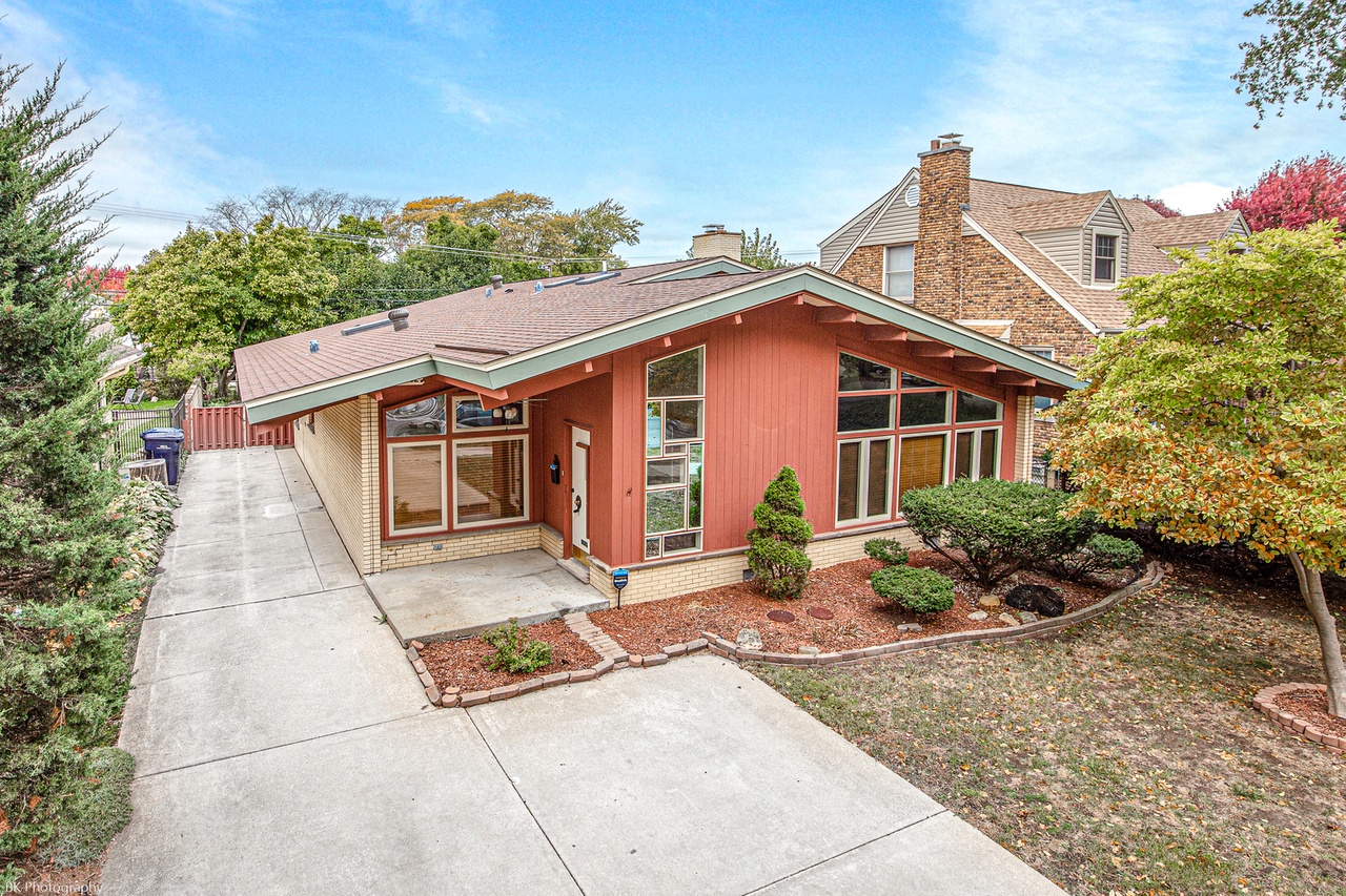 10052 S Clifton Park Ave, Evergreen Park, IL 60805 MLS 11655796 Redfin