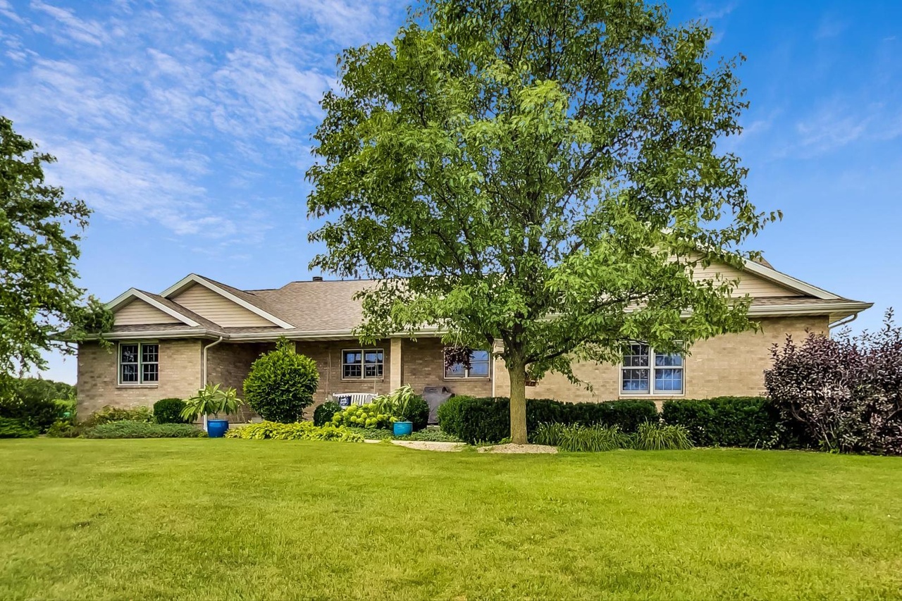 2322 N 2879th Rd, Marseilles, IL 61341  MLS# 11183834  Redfin