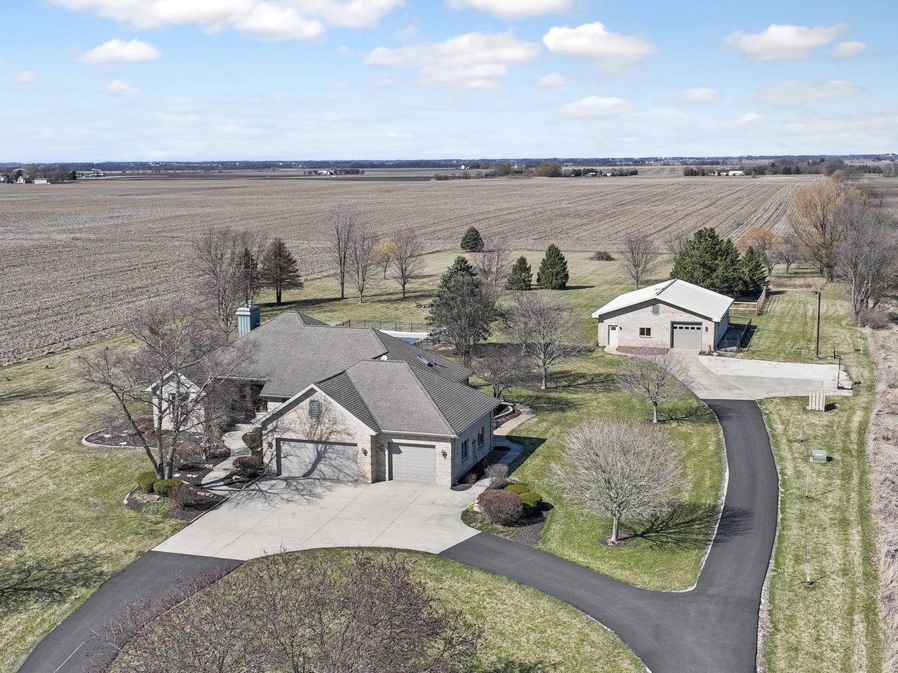 5503 W 8000n Rd, Manteno, IL 60950 | MLS# 12002878 | Redfin