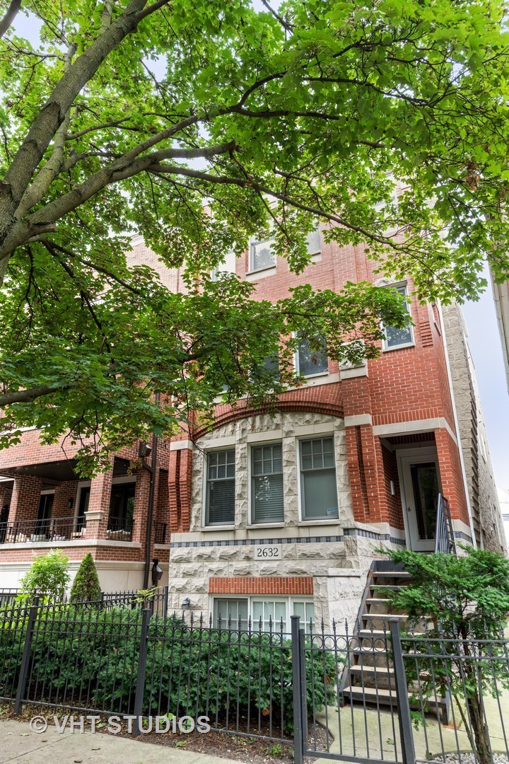 2632 N Wayne Ave #3, Chicago, IL 60614 | MLS# 10568887 | Redfin