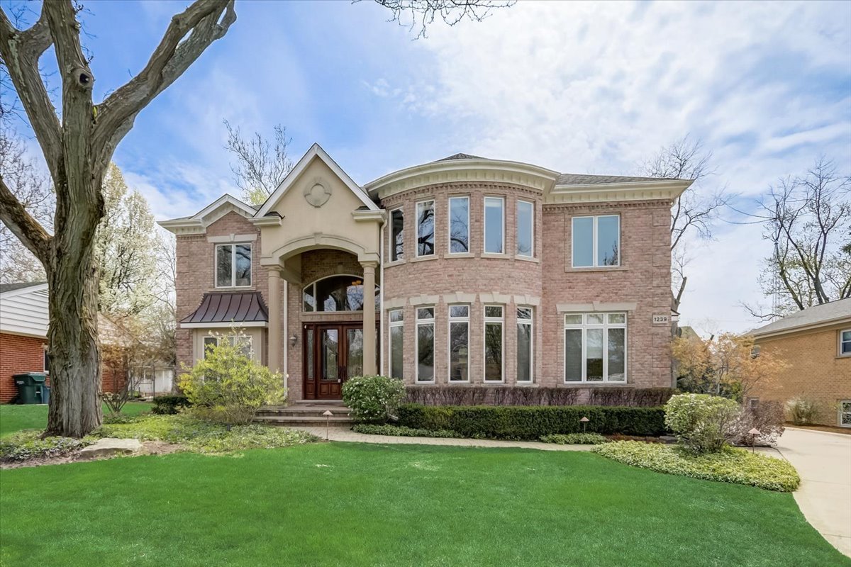 1239 Country Ln, Northbrook, IL 60062