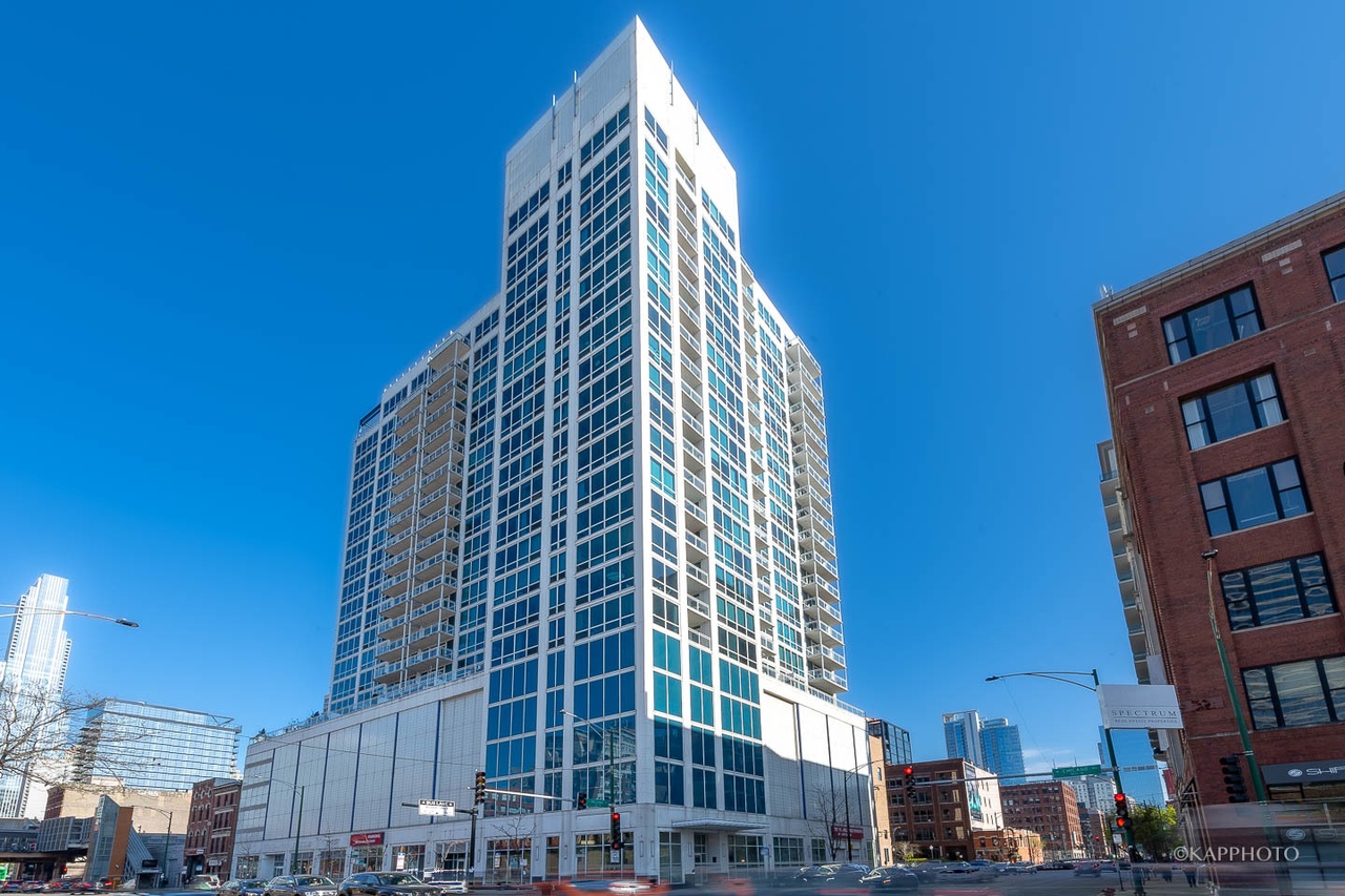 757 N Orleans St #804, Chicago, IL 60654 | MLS# 12082902 | Redfin