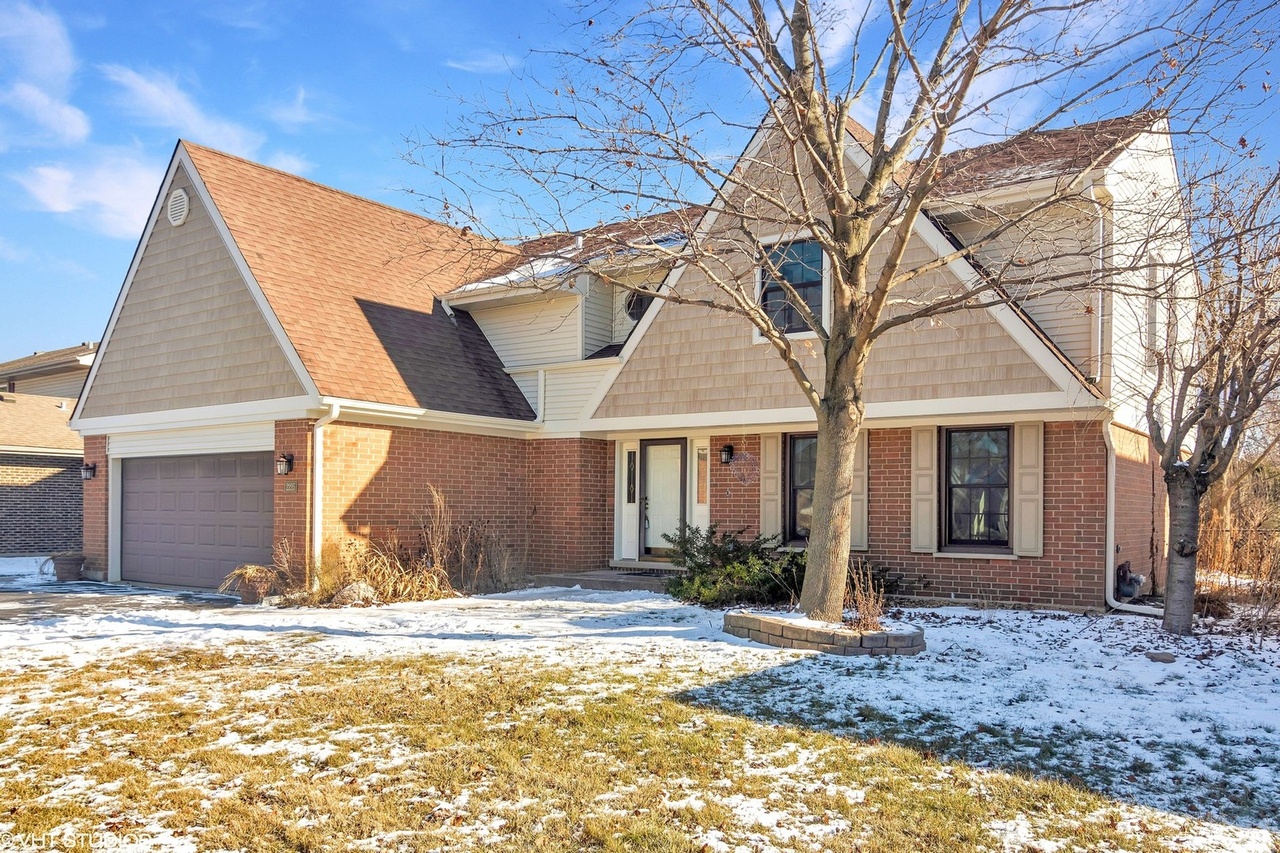 2225 N Dryden Ln, Arlington Heights, IL 60004 | Redfin