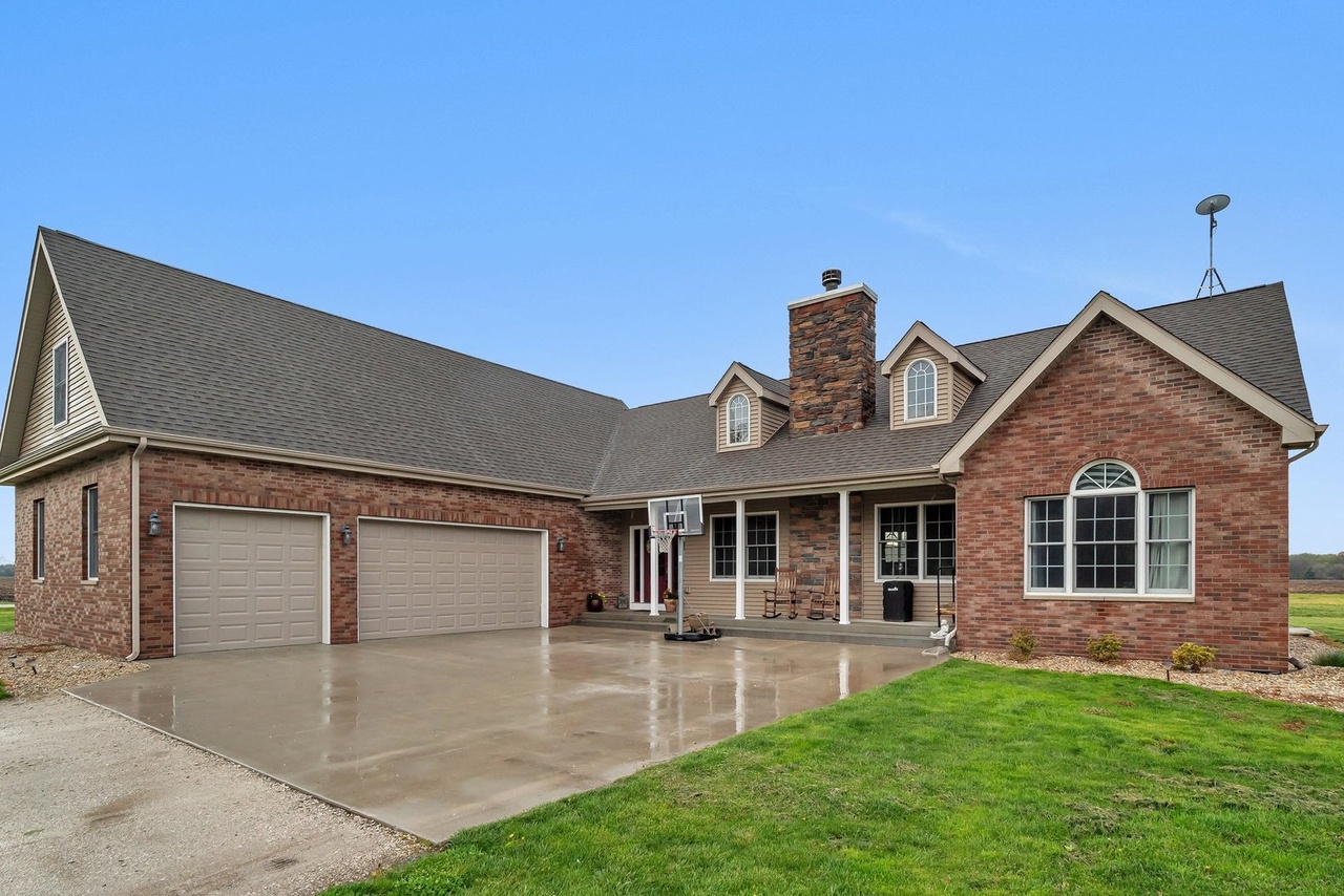 4460 W Shabbona Rd, Morris, IL 60450 MLS 12029925 Redfin