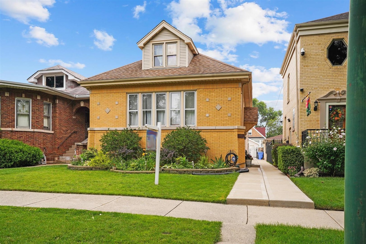 1929 N New England Ave, Chicago, IL 60707 | MLS# 11853926 | Redfin