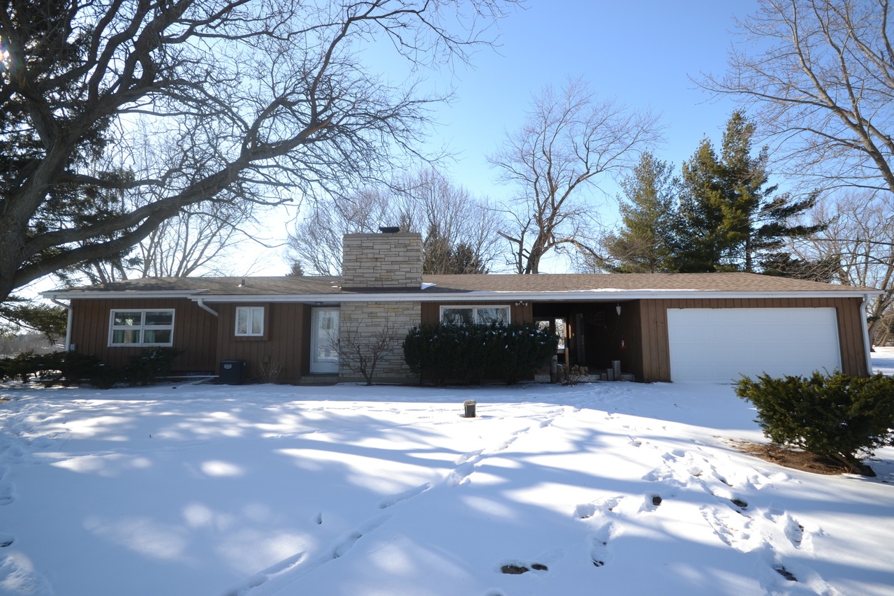 13N194 Brier Hill Rd, Hampshire, IL 60140 | Redfin