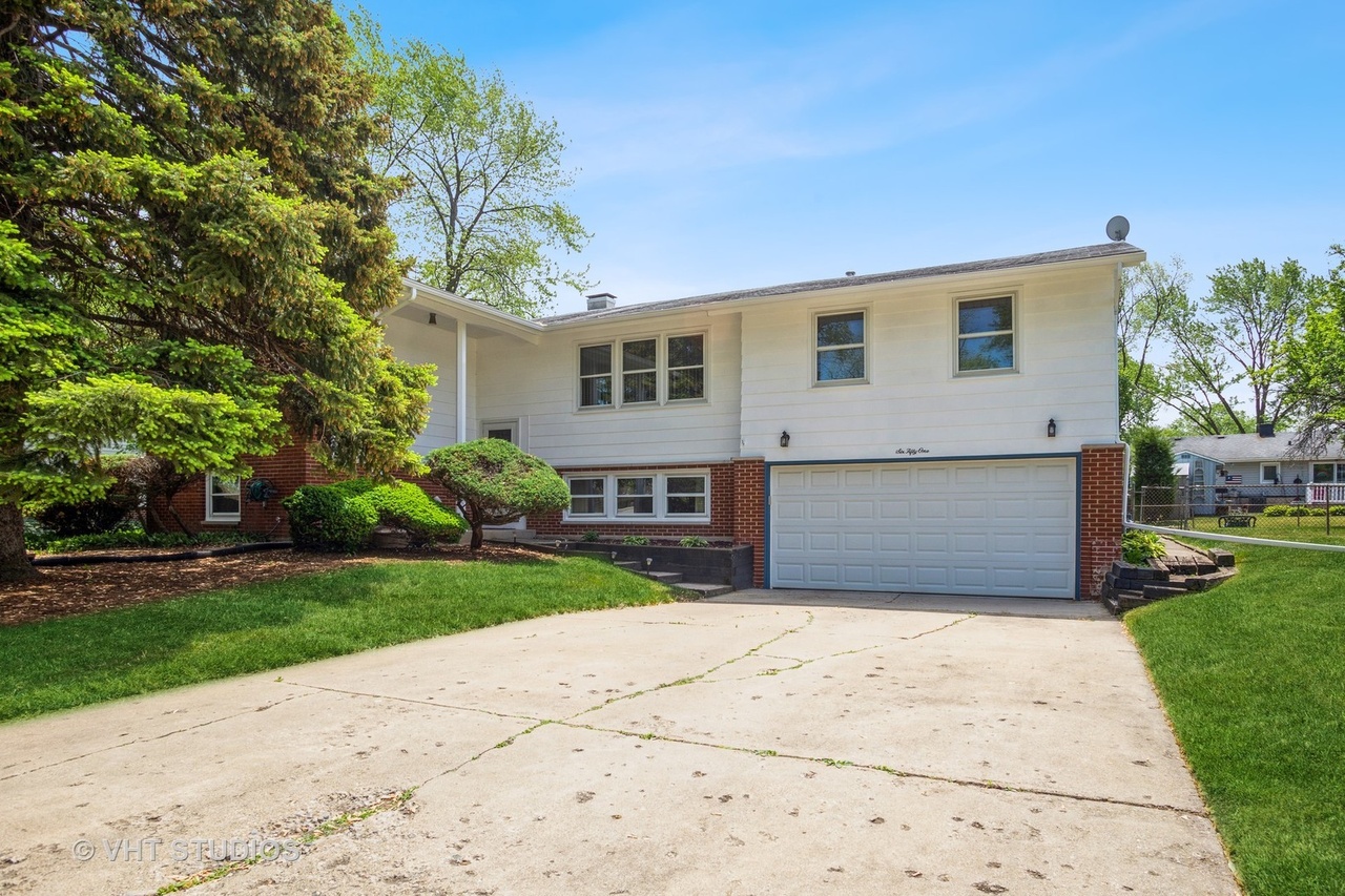 651 Clearmont Dr, Elk Grove Village, IL 60007 | MLS# 11096949 | Redfin