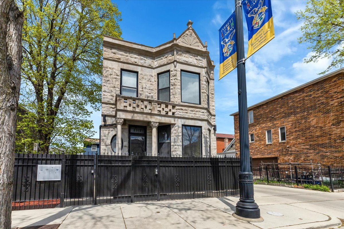 2312 W 35th St, Chicago, IL 60609 MLS 11767963 Redfin