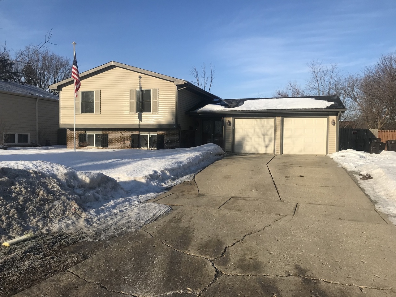 1004 Coventry Ln, Crystal Lake, IL 60014 MLS 11002979 Redfin