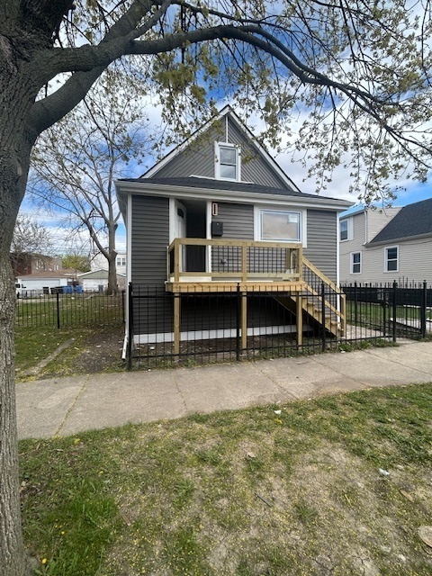 Illcrook – Illcrook 10509 S Edbrooke Ave, Chicago, IL 60628 | For Sale ($259,000