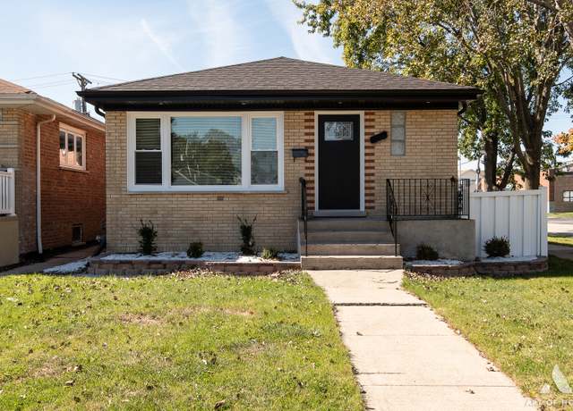 Property at 7700 Massasoit Ave, Burbank, IL 60459, 5 beds, 2 baths