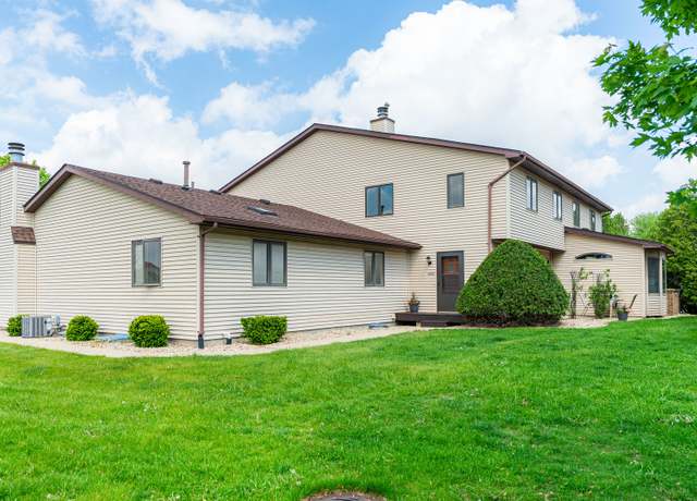 Property at 1868 Kerrybrook Ct #1868, Sycamore, IL 60178, 3 beds, 1.5 baths