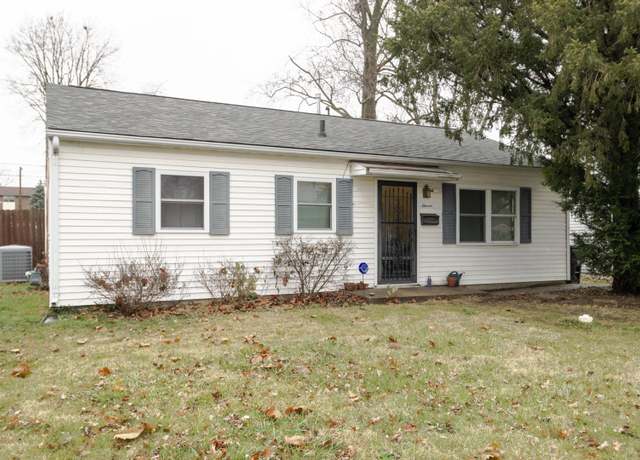 Property at 11 Ryan Dr, Bloomington, IL 61701, 3 beds, 1 bath