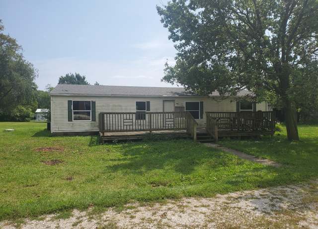 Property at 314 1/2 E Seminary Ave, Onarga, IL 60955, 3 beds, 2 baths