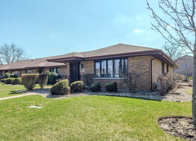 Property at 10709 Kentucky Ct #35, Orland Park, IL 60467, 4 beds, 2.5 baths