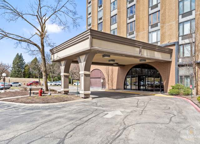 Property at 1 Renaissance Pl #1121, Palatine, IL 60067, 2 beds, 2 baths