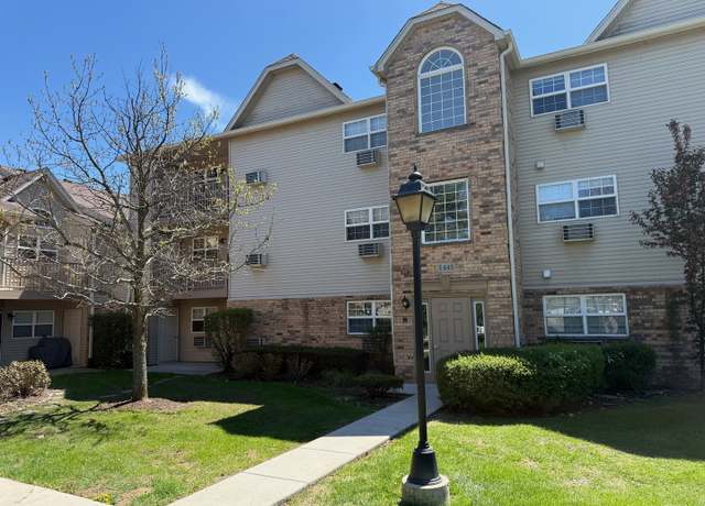Property at 1443 Spring Brook Ct Unit 1B, Round Lake Beach, IL 60073, 2 beds, 2 baths