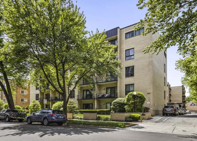 Property at 221 N Kenilworth Ave #310, Oak Park, IL 60302, 3 beds, 2 baths