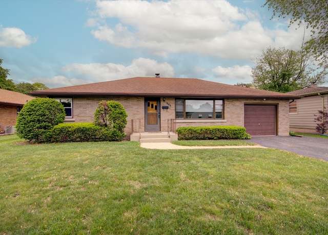 Property at 908 Catherine St, Joliet, IL 60435, 3 beds, 2 baths