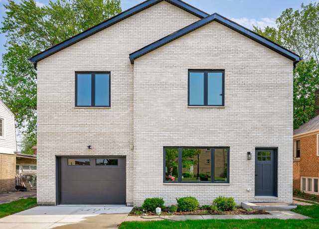 Property at 3811 W Pratt Ave, Lincolnwood, IL 60712, 4 beds, 3.5 baths