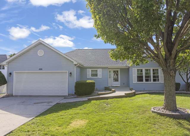 Property at 1801 Chestnut Hill Rd, Plainfield, IL 60586, 3 beds, 2 baths