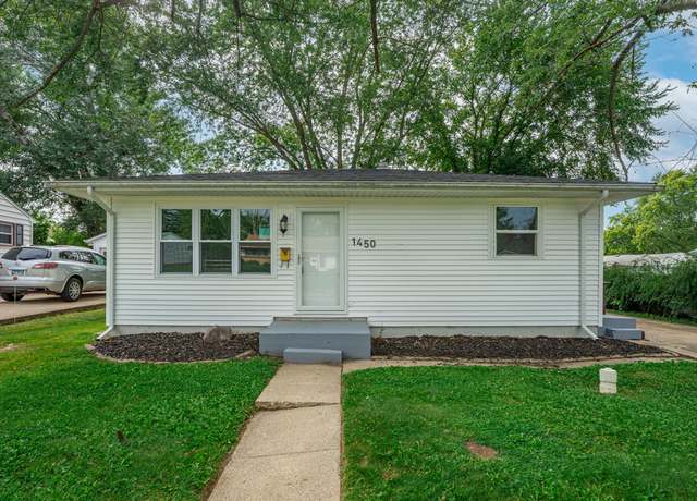 Property at 1450 Winter Dr, Freeport, IL 61032, 2 beds, 1 bath