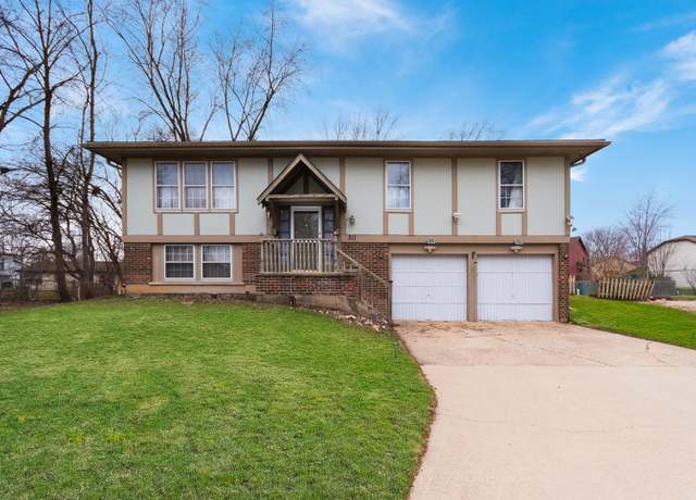 Property at 311 Robinhood Ct, Bolingbrook, IL 60440, 4 beds, 1.5 baths