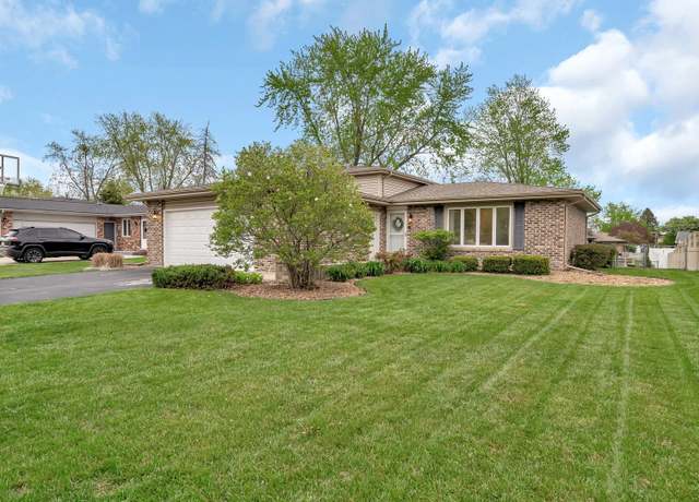 Property at 509 S Rathje Rd, Peotone, IL 60468, 3 beds, 2 baths