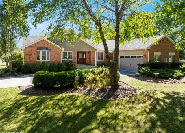 Property at 14705 Pleasant Valley Rd, Woodstock, IL 60098, 3 beds, 2.5 baths