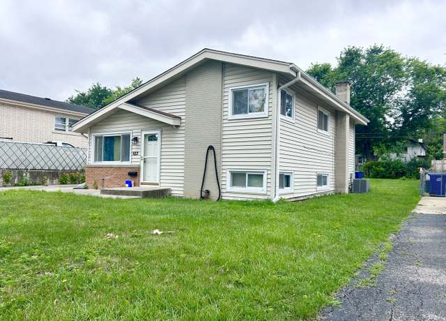 Property at 622 N Wisconsin Ave, Villa Park, IL 60181, 3 beds, 1.5 baths