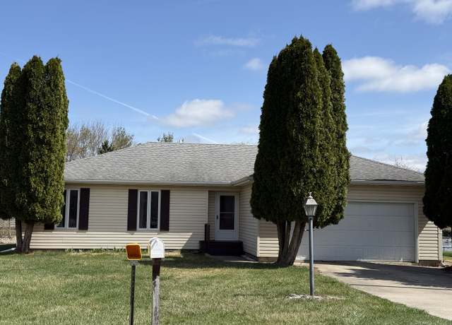 Property at 22500 1075 Ave N, Princeton, IL 61356, 3 beds, 2 baths