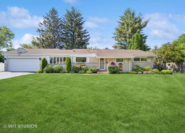 Property at 1037 Arbor Ln, Glenview, IL 60025, 3 beds, 2.5 baths