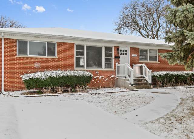 Property at 1606 W Willow Ln, Mount Prospect, IL 60056, 4 beds, 2 baths