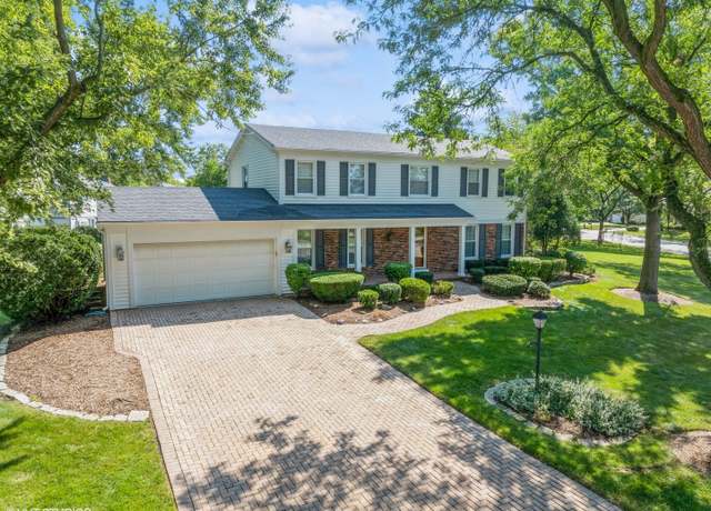 Property at 925 S Willow Walk Dr, Palatine, IL 60067, 5 beds, 2.5 baths