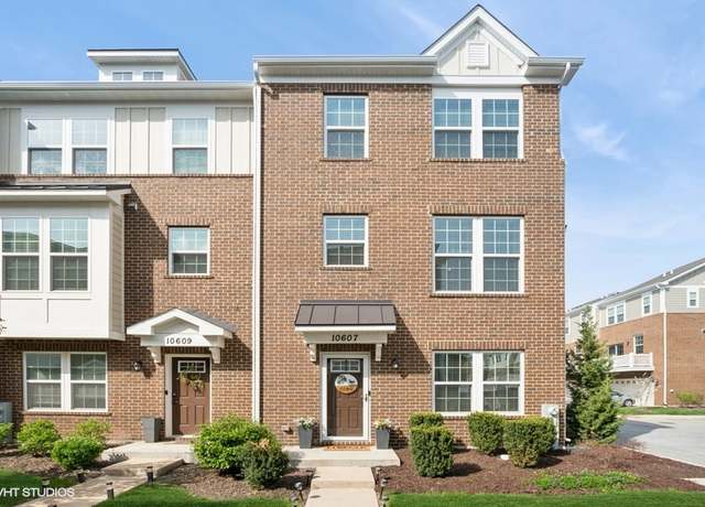 Property at 10607 Paige Cir, Orland Park, IL 60462, 3 beds, 2.5 baths