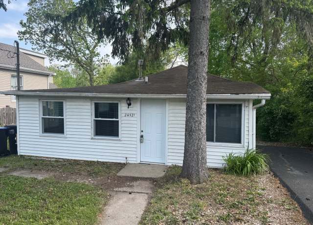 Property at 24521 W Stub Ave, Round Lake, IL 60073, 2 beds, 1 bath