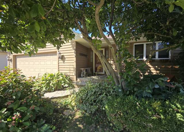 Property at 363 S Grand Ave, Bourbonnais, IL 60914, 2 beds, 2 baths